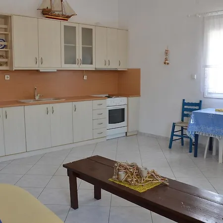 Seagull Maisonette *