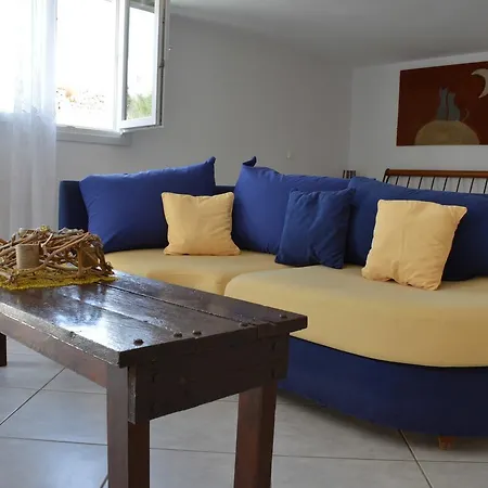 Seagull Maisonette *